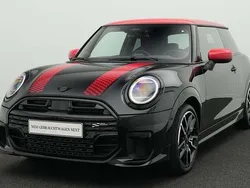 Schwarz Gebraucht 2024 Mini John Cooper Works Kleinwagen | 33.276 € (Guter Preis)