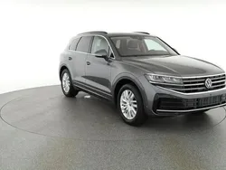 Grau Neu 2025 VW Touareg Elegance SUV | 73.358 €