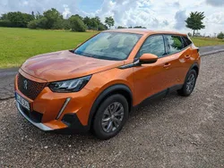 Orange Gebraucht 2020 Peugeot e-2008 Active SUV | 14.800 € (Guter Preis)