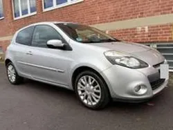 Silber Gebraucht 2012 Renault Clio IV Dynamique Limousine | 3.999 € (Guter Preis)