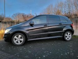 Schwarz Gebraucht 2009 Mercedes 170 Limousine | 2.000 €