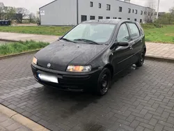 Schwarz Gebraucht 2001 Fiat Punto Kleinwagen | 400 € (Guter Preis)