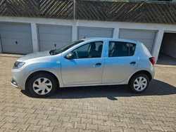 Grau Gebraucht 2020 Dacia Sandero Essentiel Kleinwagen | 9.700 € (Superpreis)