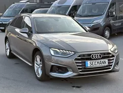 Grau Gebraucht 2020 Audi A4 Advanced Kombi | 19.900 € (Guter Preis)