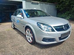 Silber Gebraucht 2006 Opel Vectra GTS Limousine | 5.550 € (Teuer)