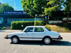 Weiß Gebraucht 1985 Saab 900 Kleinwagen | 4.950 €