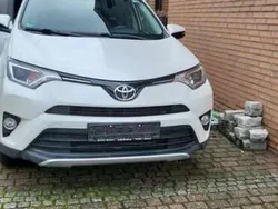Weiß Gebraucht 2016 Toyota RAV4 SUV | 12.600 € (Fairer Preis)