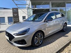 Silber Gebraucht 2025 Hyundai i30 Advantage Kombi | 29.650 € (Etwas zu teuer)