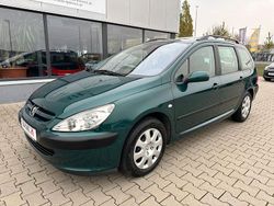 Grün Gebraucht 2003 Peugeot 307 Tendance Kombi | 1.490 € (Teuer)