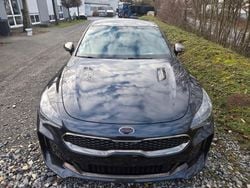 Grau Gebraucht 2018 Kia Stinger GT Kleinwagen | 24.000 € (Superpreis)
