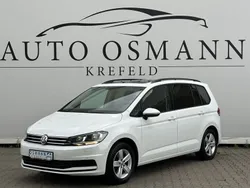 Pure white Gebraucht 2020 VW Touran Comfortline Van / Kleinbus | 19.950 € (Guter Preis)