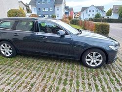 Grau Gebraucht 2018 Volvo V90 Kombi | 20.300 € (Fairer Preis)