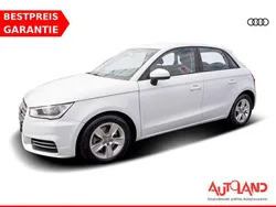 Weiss Gebraucht 2015 Audi A1 Comfort Kleinwagen | 11.490 €
