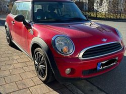 Rot Gebraucht 2008 Mini ONE Kleinwagen | 2.200 € (Guter Preis)