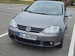 Grau Gebraucht 2007 VW Golf Limousine | 2.400 € (Guter Preis)