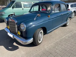 Blau Gebraucht 1960 Mercedes B180 Van / Kleinbus | 25.500 €