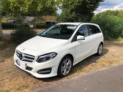 Weiß Gebraucht 2016 Mercedes B200 Van / Kleinbus | 17.900 € (Fairer Preis)