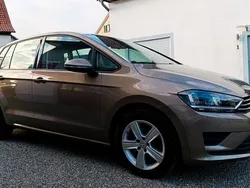 Gold Gebraucht 2015 VW Golf VII Comfortline Limousine | 14.890 € (Etwas zu teuer)