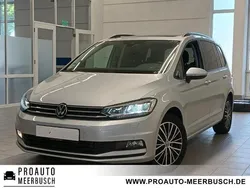 Reflexsilber Gebraucht 2024 VW Touran Comfortline Van / Kleinbus | 33.970 € (Fairer Preis)
