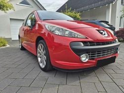 Rot Gebraucht 2009 Peugeot 207 RC Limousine | 6.000 € (Etwas zu teuer)