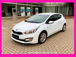 Weiß Gebraucht 2013 Kia ProCeed Kleinwagen | 5.799 € (Guter Preis)