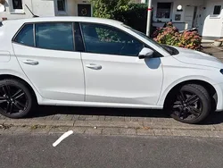 Weiß Gebraucht 2023 Skoda Fabia Tour Limousine | 17.500 € (Guter Preis)
