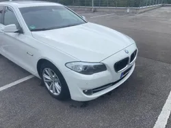 Weiß Gebraucht 2012 BMW 520 Kombi | 9.799 € (Guter Preis)