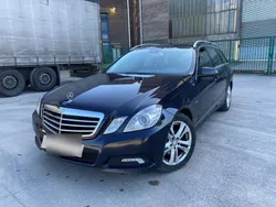 Blau Gebraucht 2010 Mercedes E350 Avantgarde Kombi | 4.999 € (Superpreis)