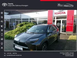 Grau Neu 2025 Toyota Yaris Cross SUV | 29.490 €