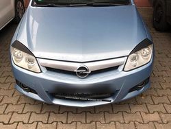 Blau Gebraucht 2006 Opel Tigra Cabrio | 1.600 €