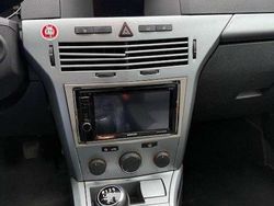 Grau Gebraucht 2010 Opel Astra Limousine | 2.800 € (Guter Preis)