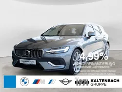 Grau Gebraucht 2020 Volvo V60 Inscription Kombi | 29.890 € (Guter Preis)