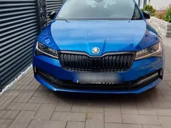 Blau Gebraucht 2020 Skoda Superb SportLine Kombi | 31.200 € (Fairer Preis)