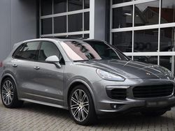 Grau Gebraucht 2016 Porsche Cayenne SUV | 32.000 € (Fairer Preis)