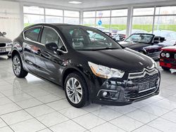 Schwarz Gebraucht 2015 Citroën DS4 So Chic Kleinwagen | 11.790 €