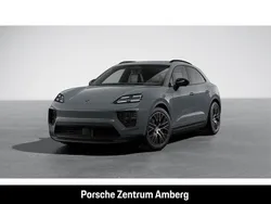Grau Gebraucht 2025 Porsche Macan SUV | 95.990 € (Teuer)