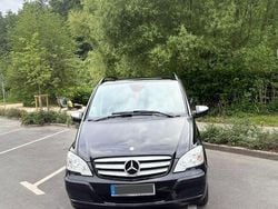 Schwarz Gebraucht 2011 Mercedes Viano Van / Kleinbus | 18.850 €