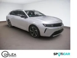 Silver (metallic) Gebraucht 2024 Opel Astra Elegance Kombi | 27.990 € (Superpreis)