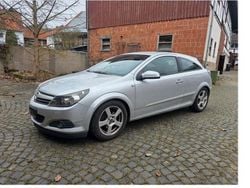 Silber Gebraucht 2006 Opel Astra GTC Edition Limousine | 999 € (Teuer)