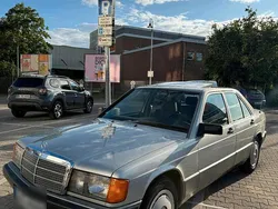 Silber Gebraucht 1990 Mercedes 190 Limousine | 5.880 €