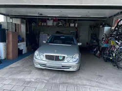 Silber Gebraucht 2003 Mercedes E240 Avantgarde Limousine | 5.350 € (Teuer)