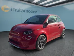 Rot Neu 2025 Abarth 500e Kleinwagen | 35.149 € (Guter Preis)