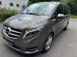Grau Gebraucht 2017 Mercedes V250 Van / Kleinbus | 34.950 € (Superpreis)