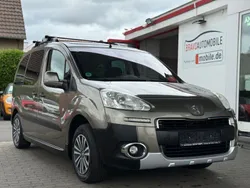 Grau Gebraucht 2014 Peugeot Partner Tepee Outdoor Van / Kleinbus | 7.999 € (Guter Preis)