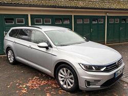 Silber Gebraucht 2017 VW Passat GTE Kombi | 12.000 €