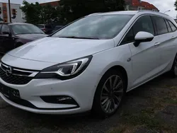 Weiß Gebraucht 2017 Opel Astra Innovation Kombi | 11.950 € (Guter Preis)
