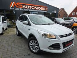 Weiß Gebraucht 2016 Ford Kuga Titanium SUV | 10.950 € (Fairer Preis)