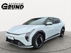 Weiß ((wd) carraraweiß) Neu 2025 Kia EV4 Kleinwagen | 36.640 € (Guter Preis)
