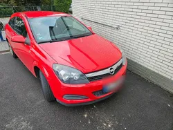 Rot Gebraucht 2009 Opel Astra Coupé | 1.200 € (Guter Preis)