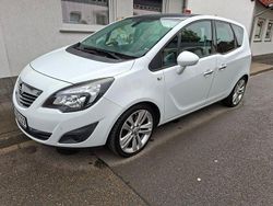 Weiß Gebraucht 2012 Opel Meriva Innovation Van / Kleinbus | 5.950 € (Fairer Preis)